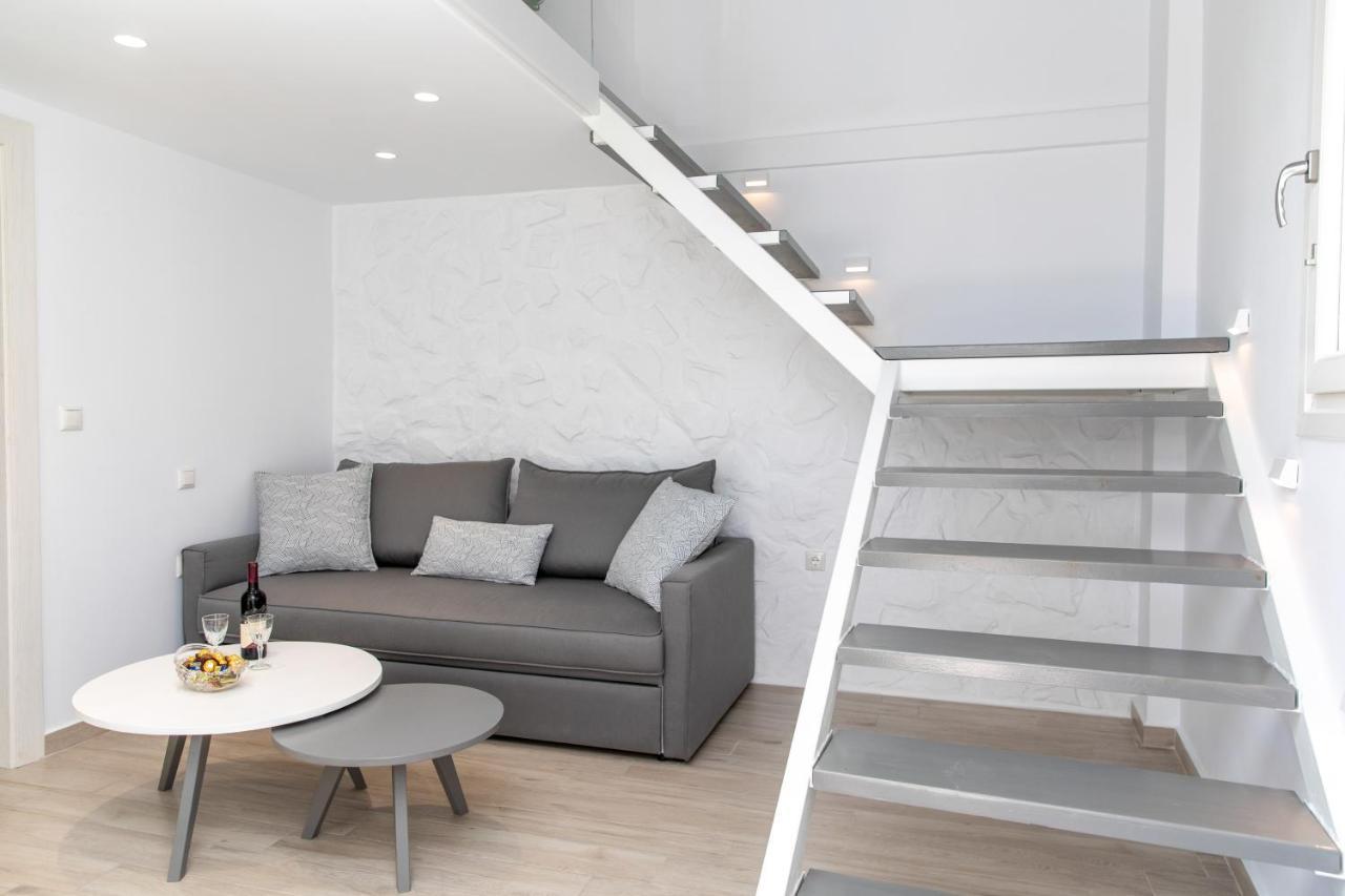 Marina'S Suites Naxos City Exterior photo